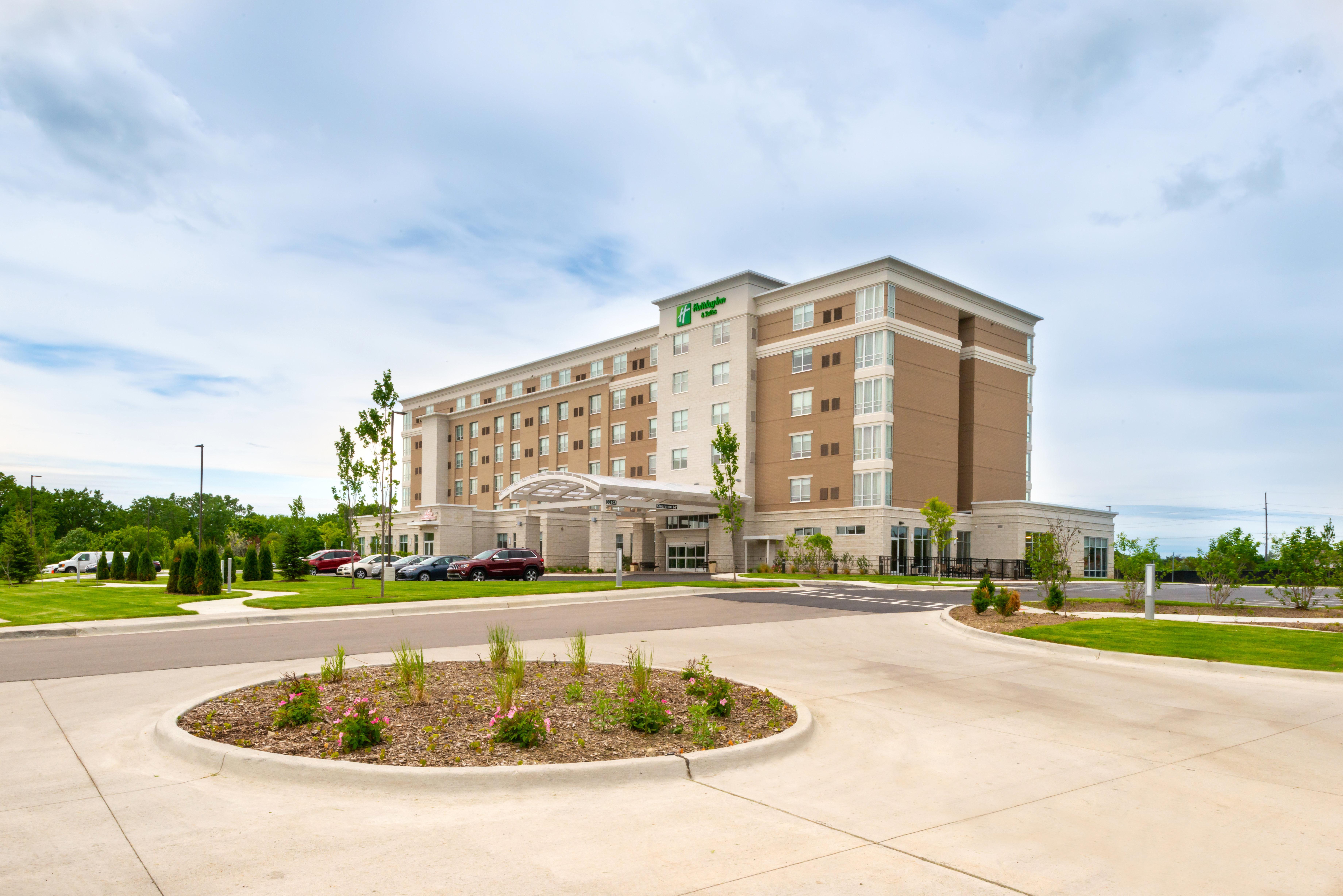 Holiday Inn & Suites - Farmington Hills - Detroit Nw, An Ihg Hotel Exterior photo